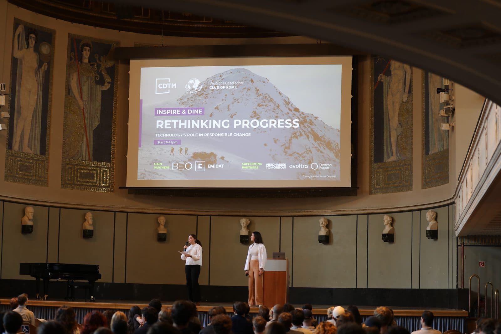 An Inspire & Dine evening with the Club of Rome in a Munich lecture hall